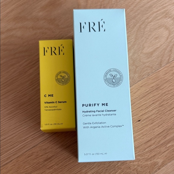 Hydrating Facial Cleanser and Vitamin C Serum Set - White and Yellow - Picture 1 of 1